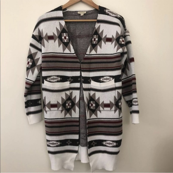 Venario Womens Southwest Tribal Print Cardigan Clip Front Pockets Size Small - Picture 2 of 10
